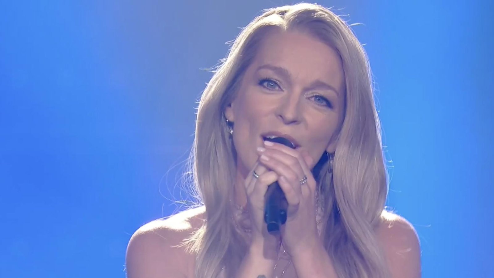 Suzie Villeneuve brise finalement le silence après sa deuxième place en finale de La Voix