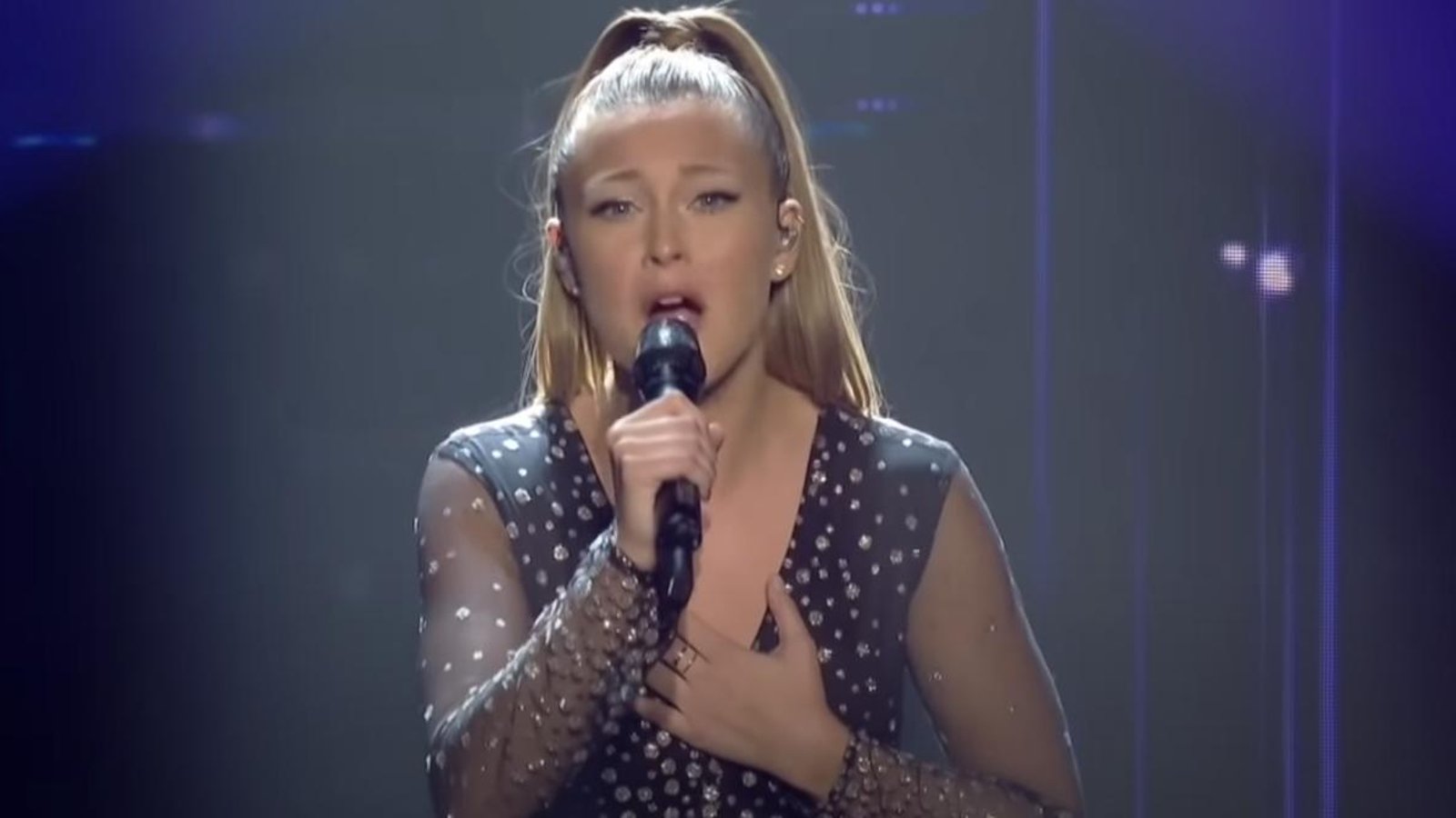 Josiane Comeau adresse un premier message au public après sa victoire en finale de La Voix