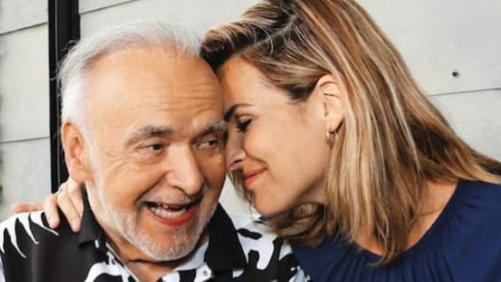 La fille de Kim Rusk vole la vedette sur une photo tellement craquante en l'honneur de son grand-père