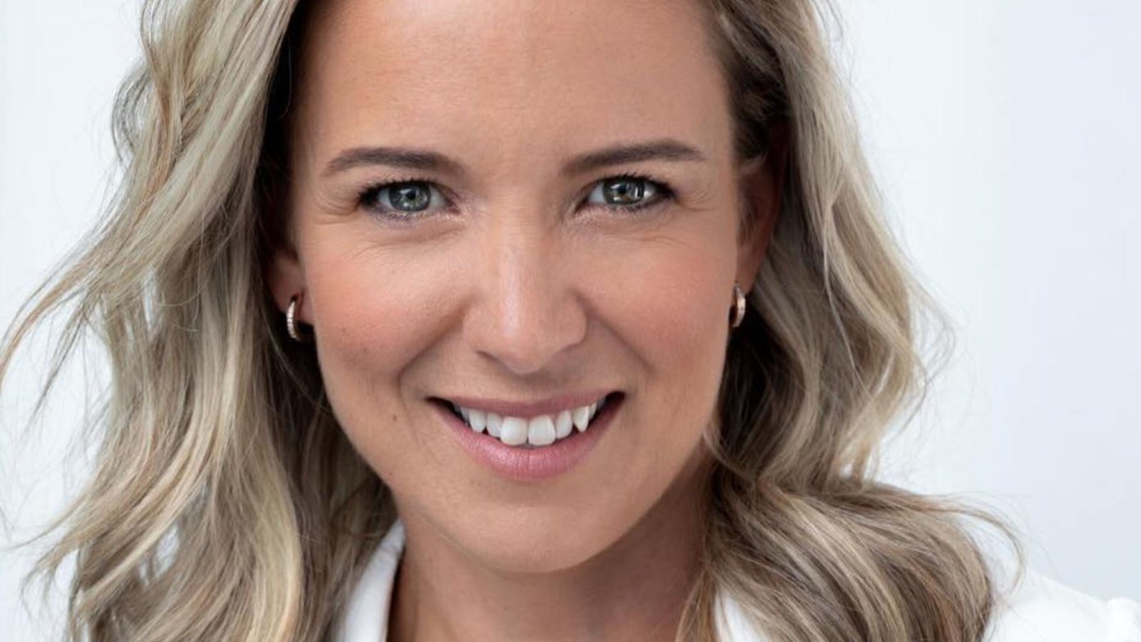 Julie Houle est en couple et présente son nouveau chum