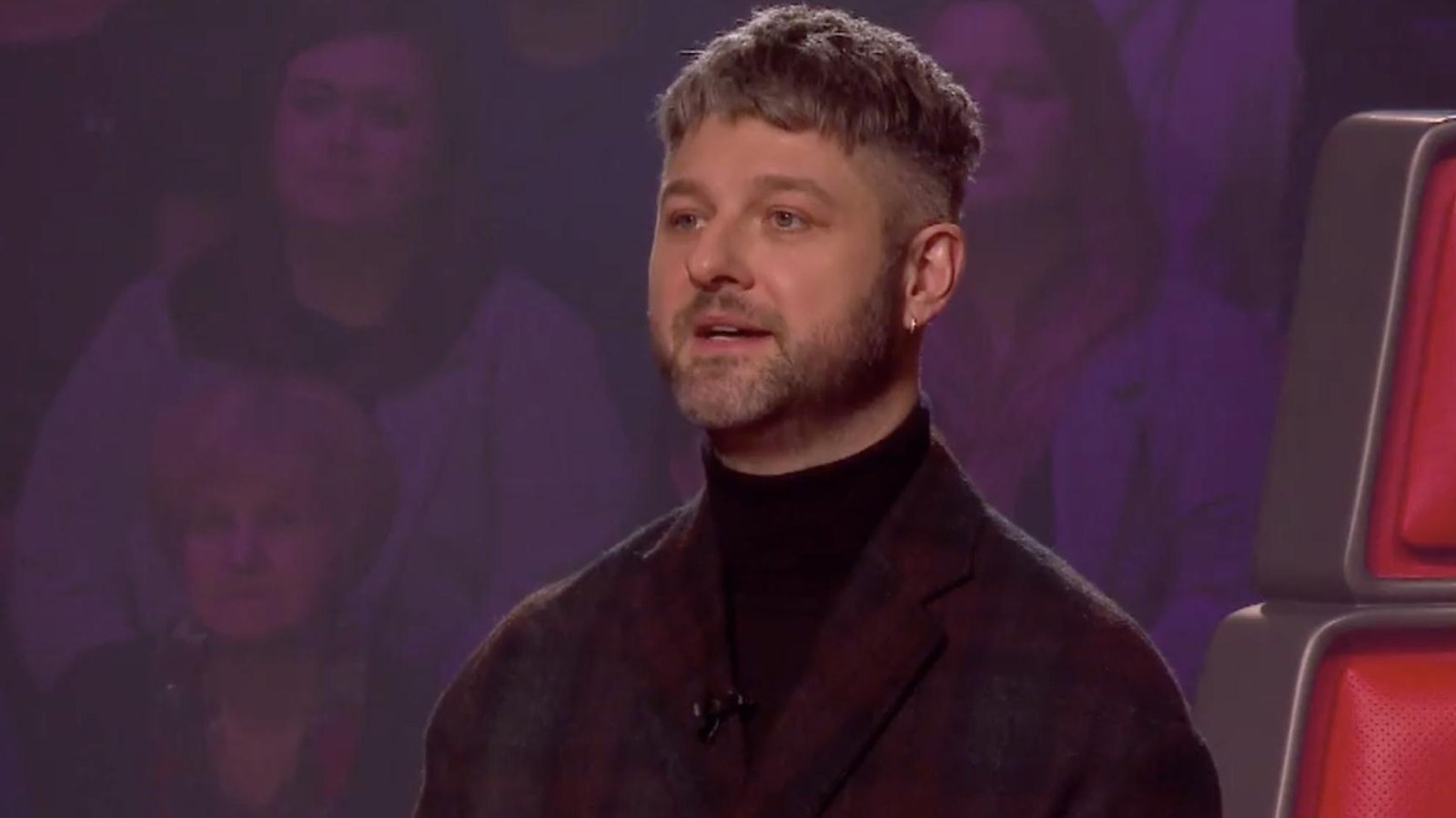 LA VOIX: Pierre Lapointe s'est fait solidement critiquer pour sa décision en vue des Chants de bataille