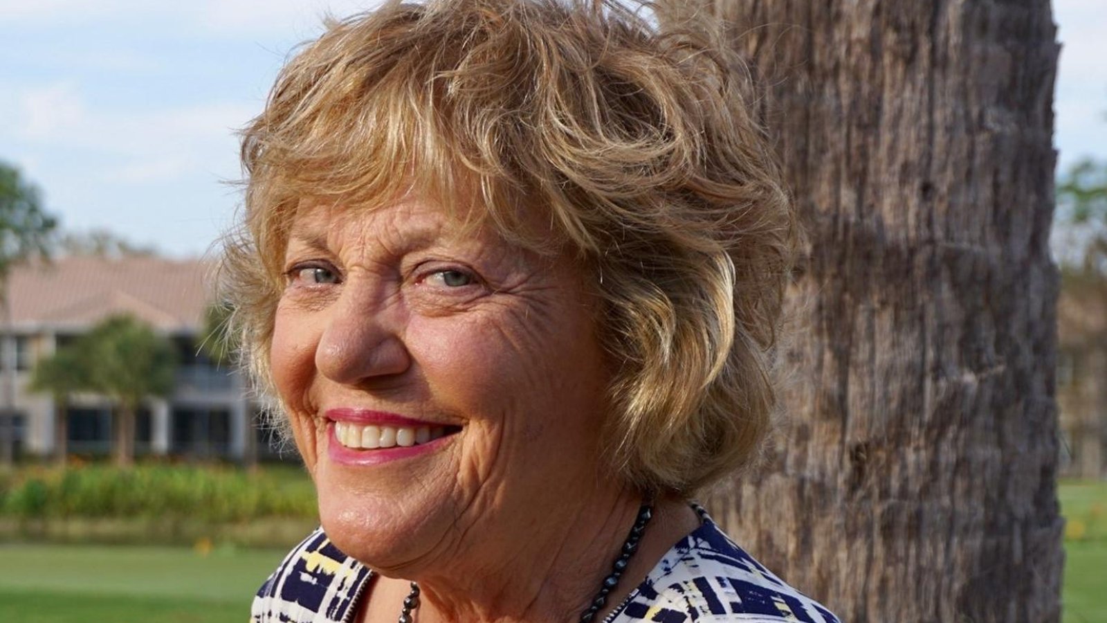 Jocelyne Cazin annonce qu'elle est bisexuelle dans son autobiographie