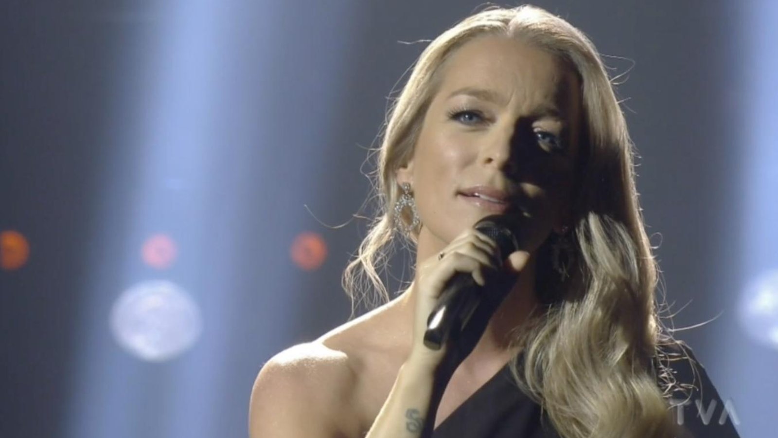 Le débat concernant la place de Suzie Villeneuve à La Voix reprend de plus belle à l'approche de la 1/2 finale