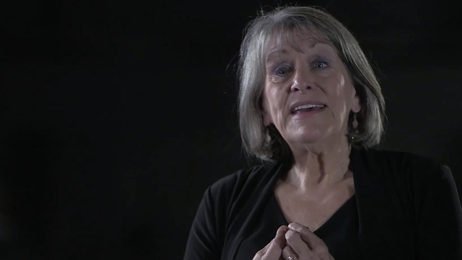 La mère d'Alexis Cossette-Trudel lance un cri du coeur «Je souhaite qu'il se déprogramme de l'idéologie»