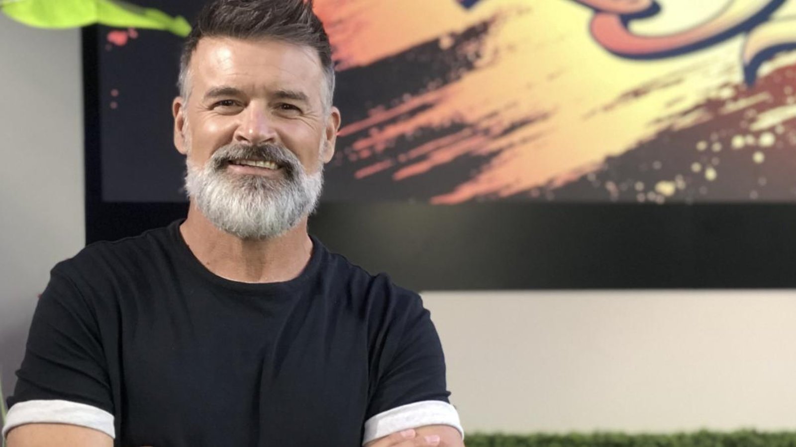 Roch Voisine a rasé sa barbe et les médias sociaux s'enflamment