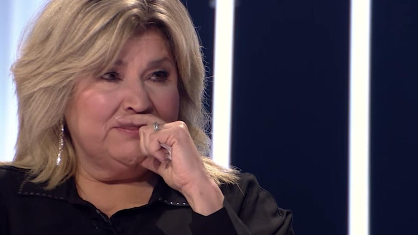 Marie-Claude Barrette éclate en sanglots devant le témoignage de son fils à 1res fois