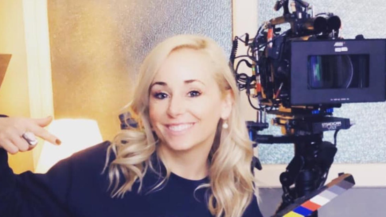 Découvrez les photos de Maripier Morin sur le tournage du film Arlette! de Mariloup Wolfe
