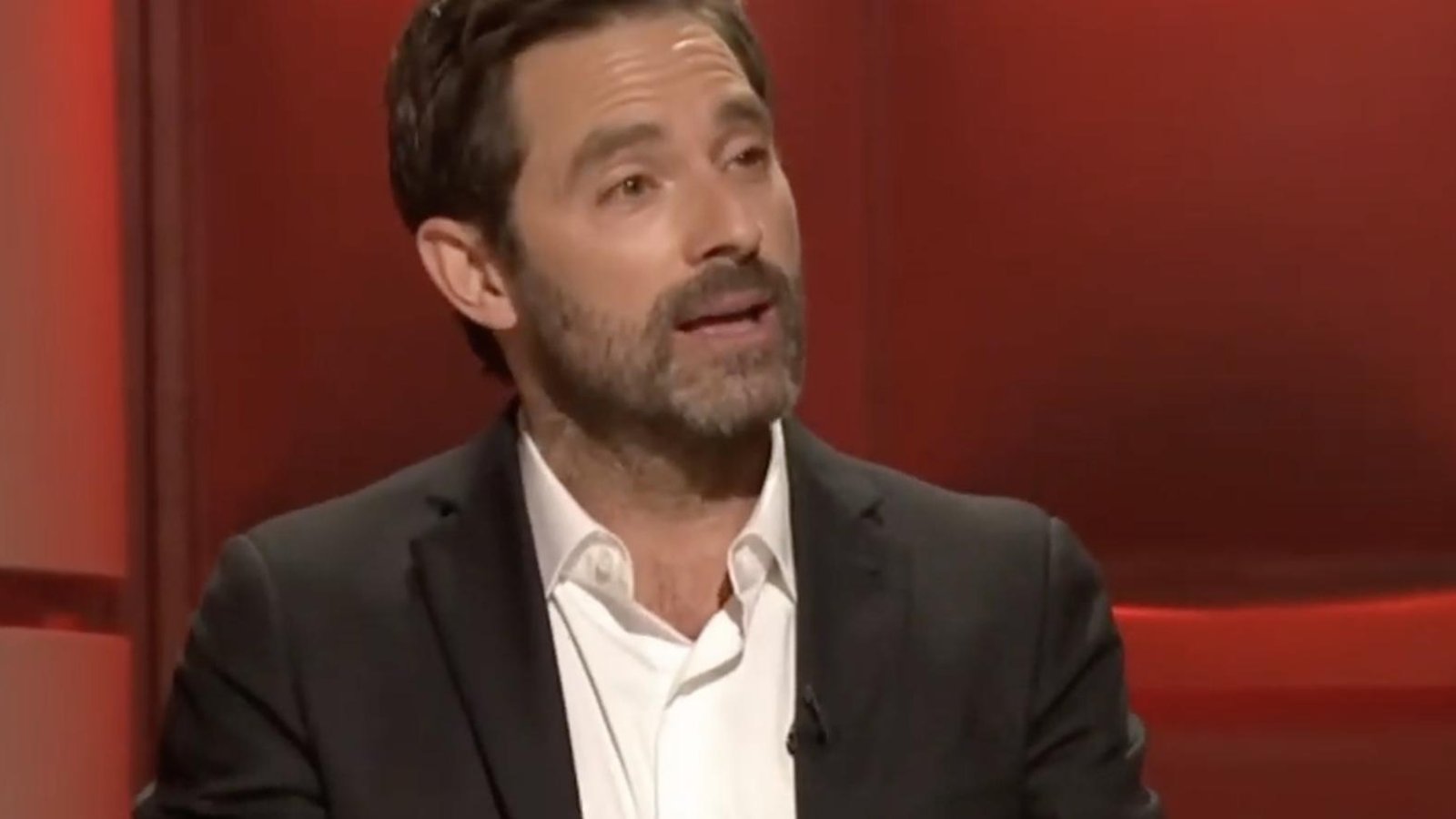 Guillaume Lemay-Thivierge dans l'embarras: il refuse de se faire vacciner et perd son contrat sur District 31