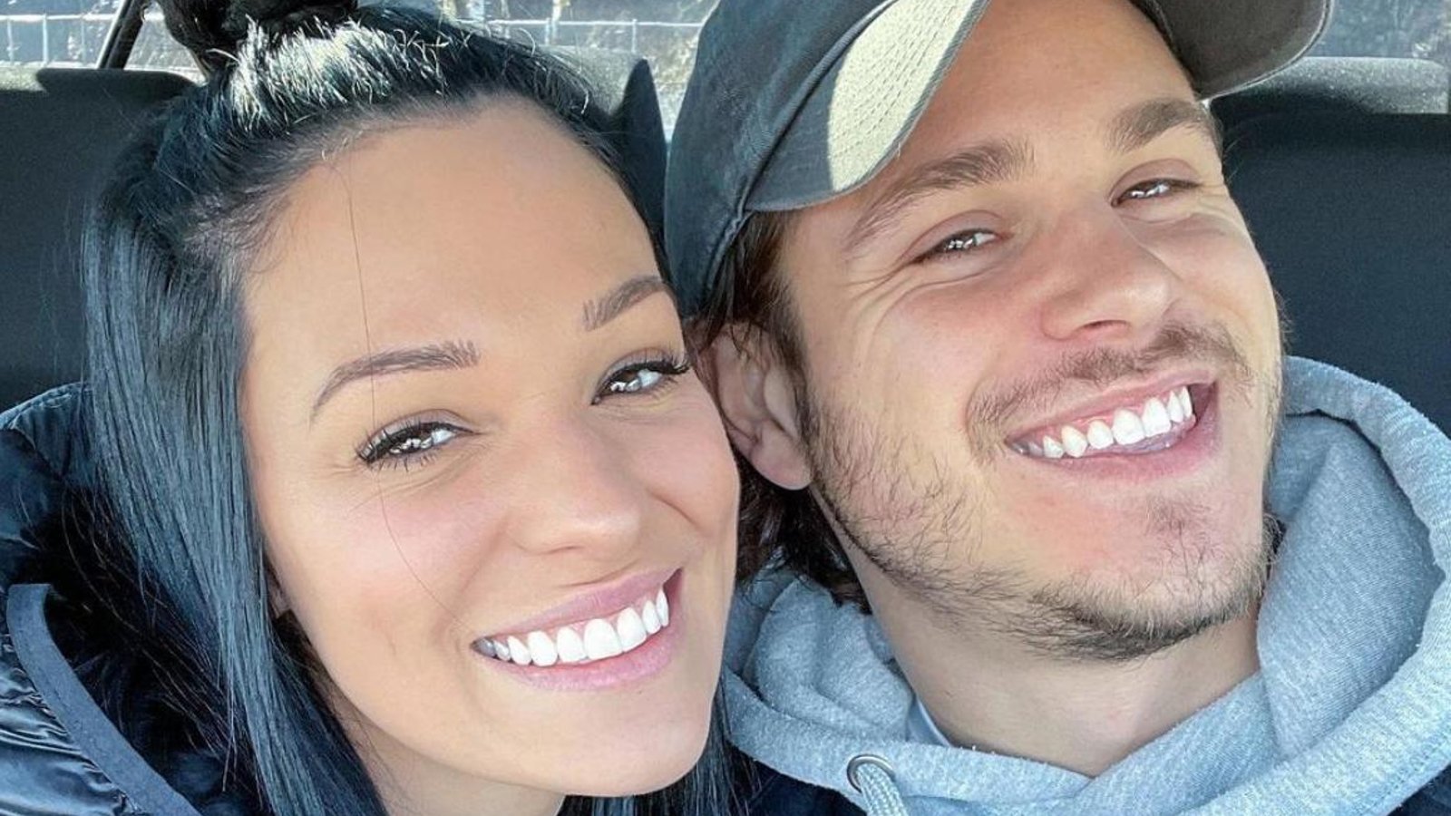 Andréanne d'OD Chez Nous partage une première photo de sa bedaine de femme enceinte