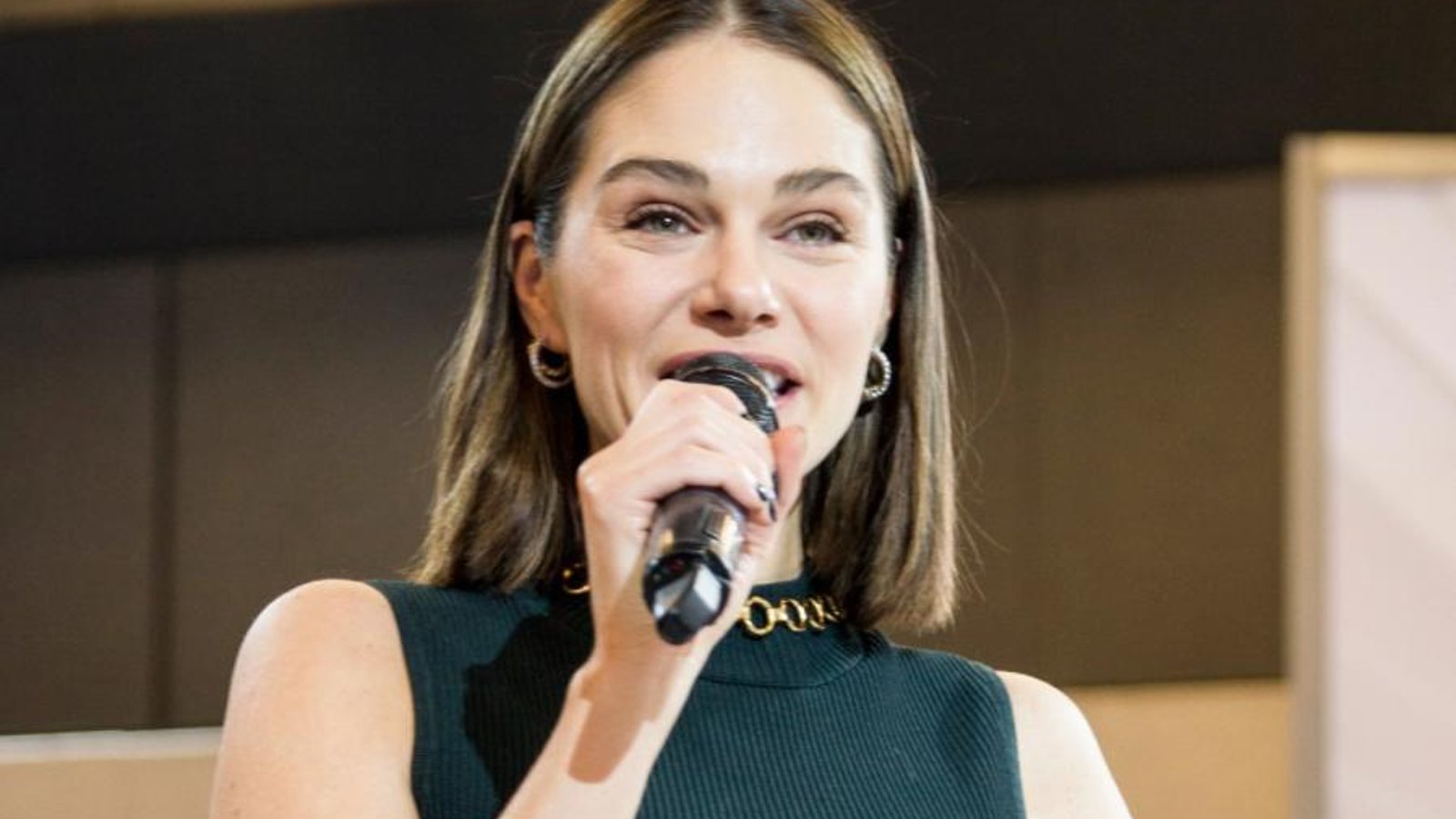 Maripier Morin fait un retour remarqué sur les médias sociaux et aborde son départ de La Faille