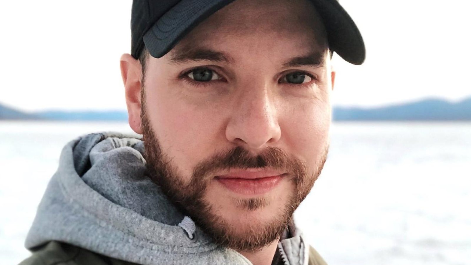 Alexandre Champagne est de nouveau en couple et partage une première photo avec son amoureuse