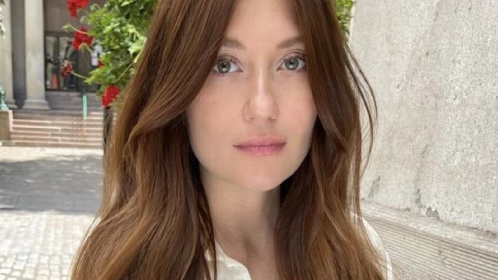 Enceinte de jumeaux, Katherine Levac partage une sublime photo de sa bedaine qui grossit