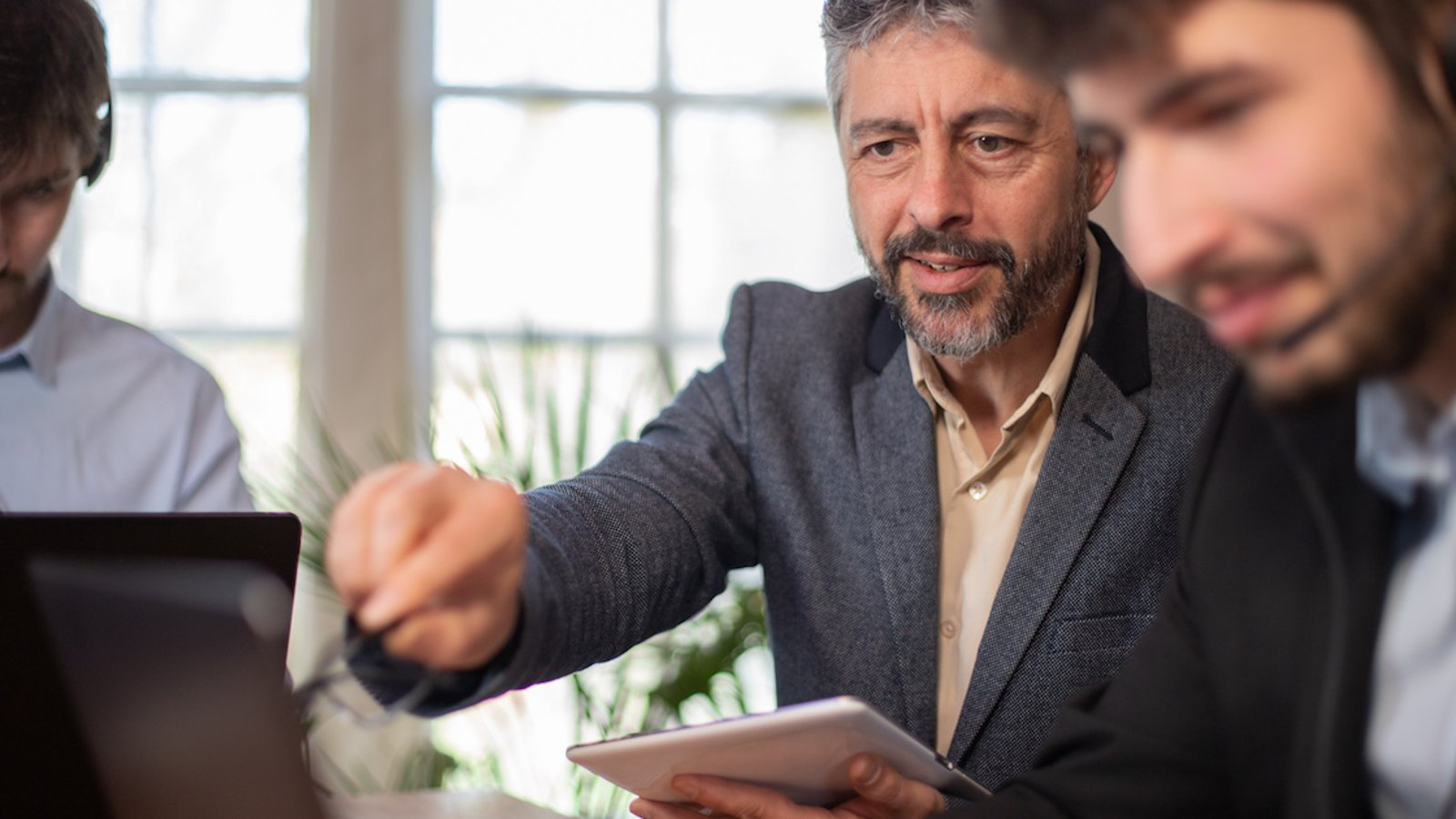 Les pires collègues de travail, selon l’astrologie