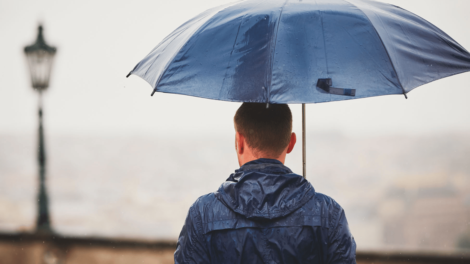 Le mois de novembre s'annonce gris et déprimant, voici quoi faire pour s’aider à passer au travers!