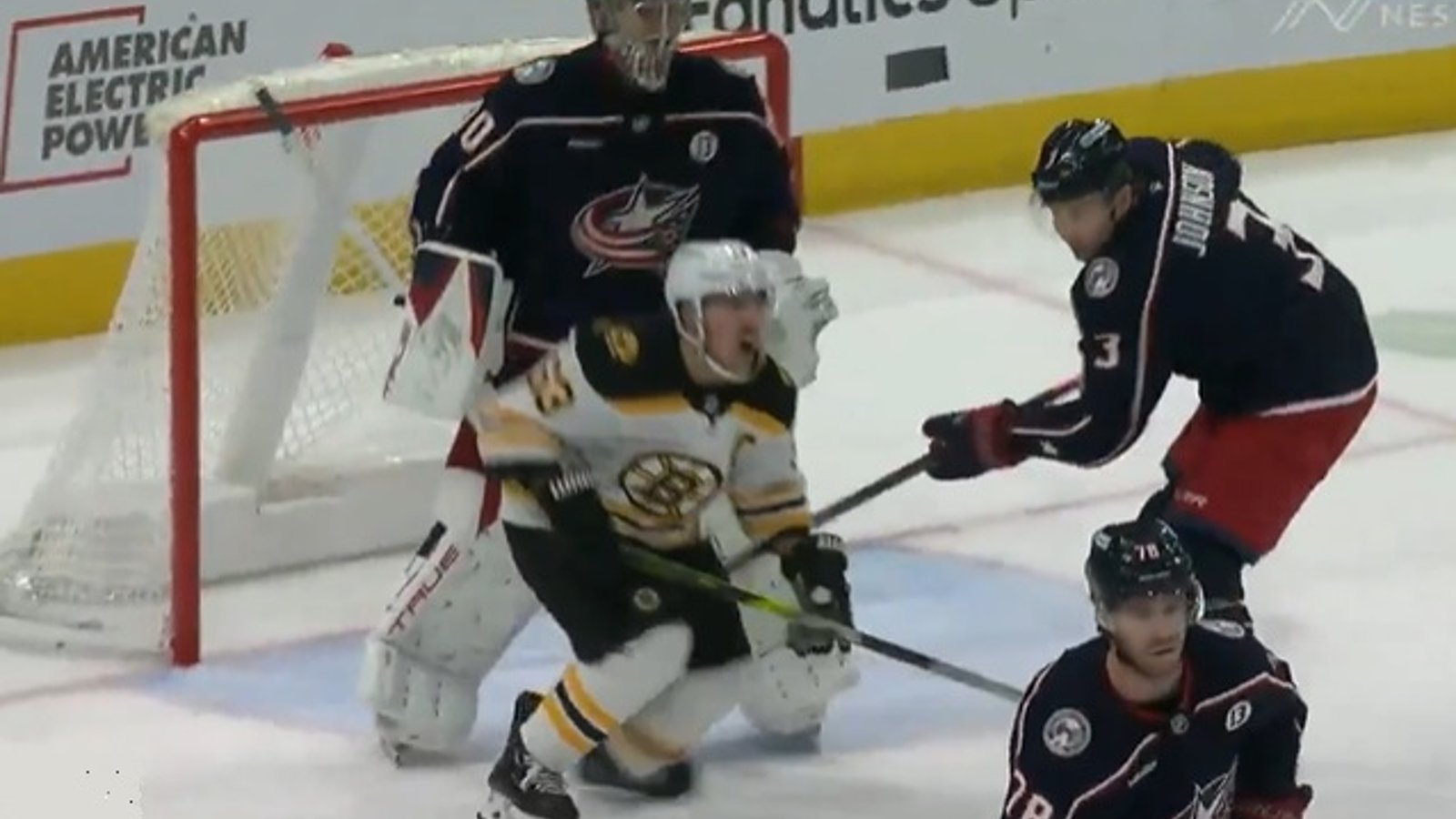 Brad Marchand a vu sa vie défiler dans un match ce weekend