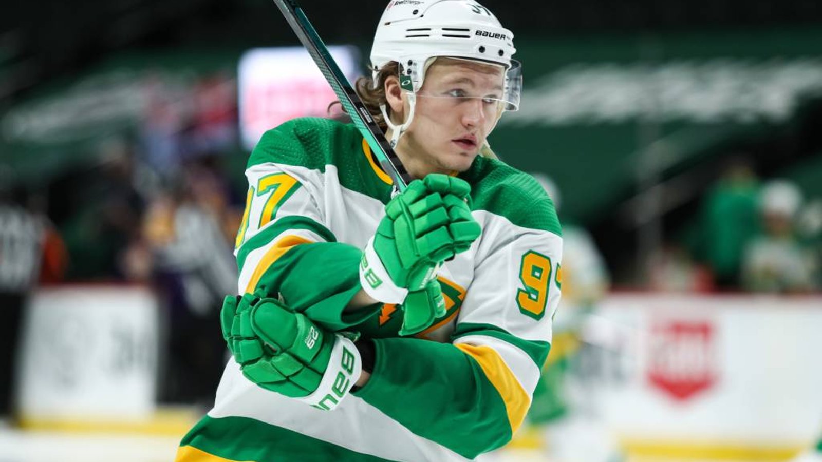 Kirill Kaprizov aurait l'intention de rejoindre Connor Bedard à Chicago