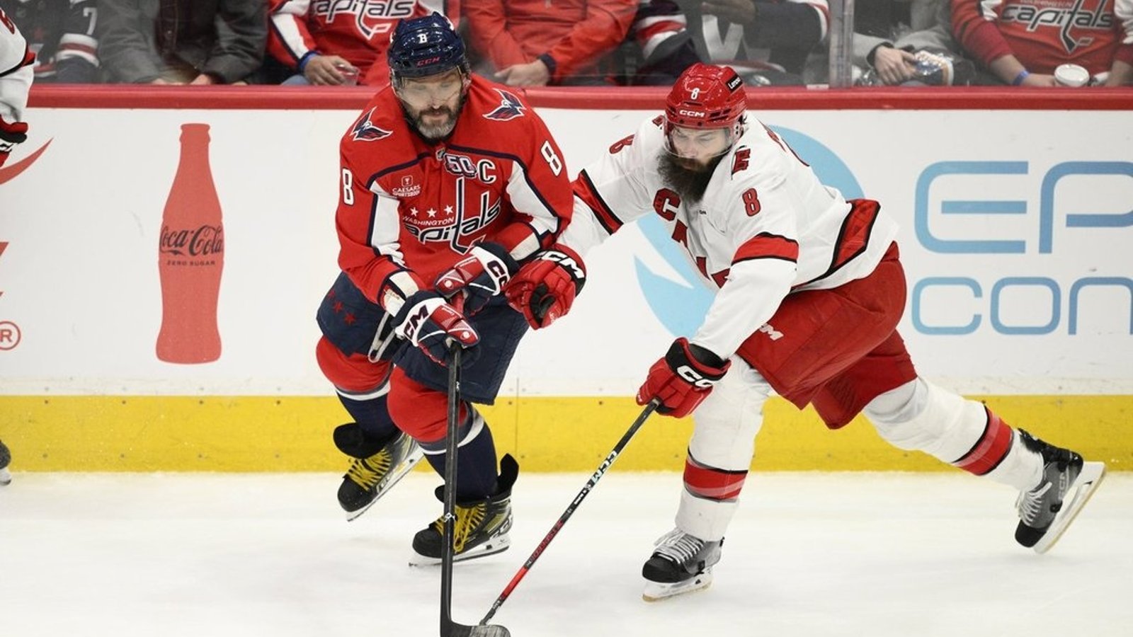 Les Caps se font surprendre par les Hurricanes