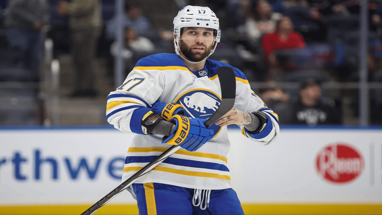 Les Sabres s'entendent avec Jason Zucker
