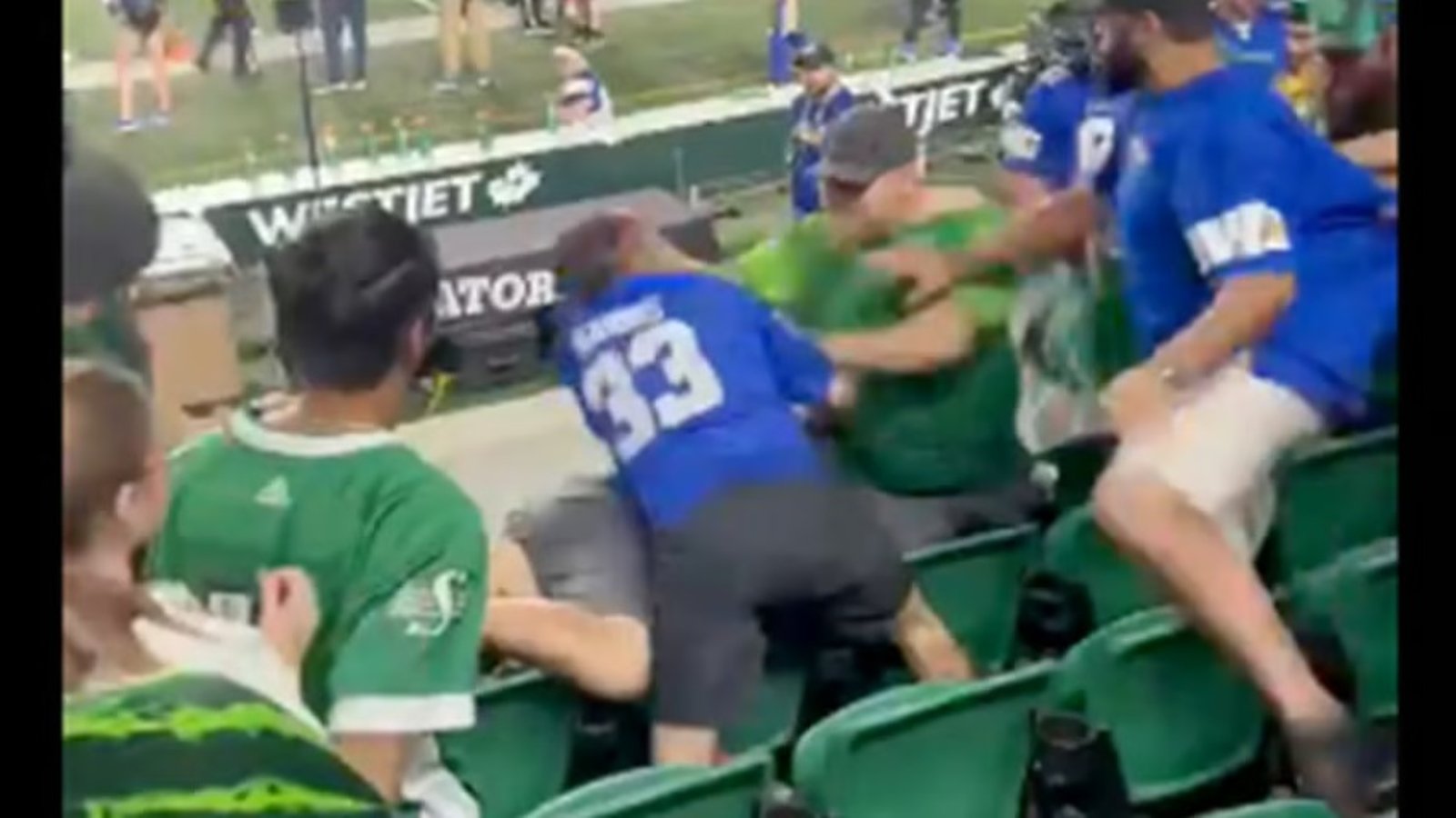 Une violente bagarre éclate dans les estrades d'un match de la CFL