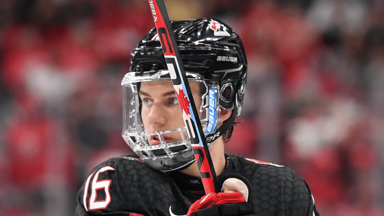 Connor Bedard continue sa domination contre la Suède