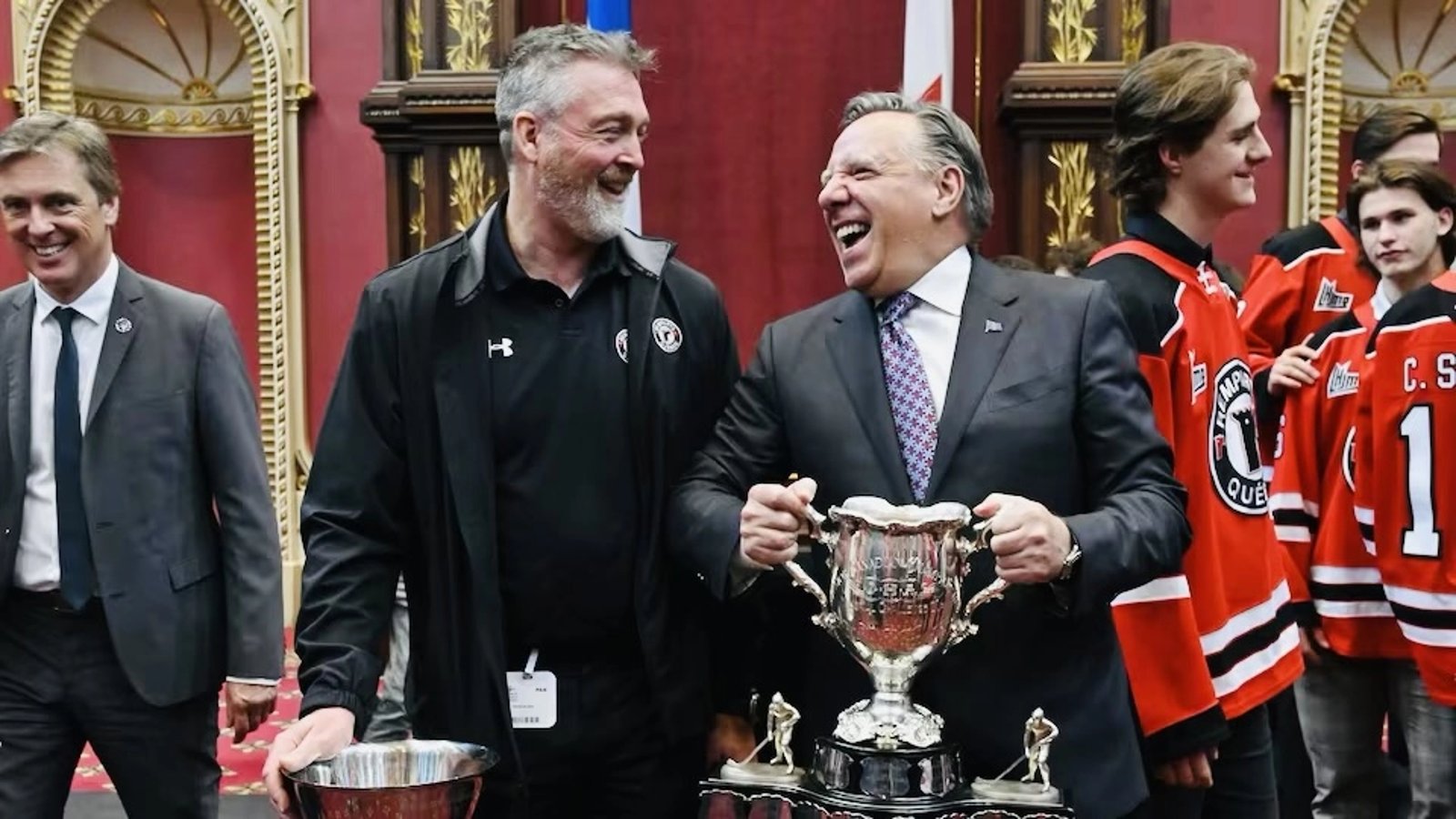 Patrick Roy vit un moment cocasse à l'Assemblée nationale 