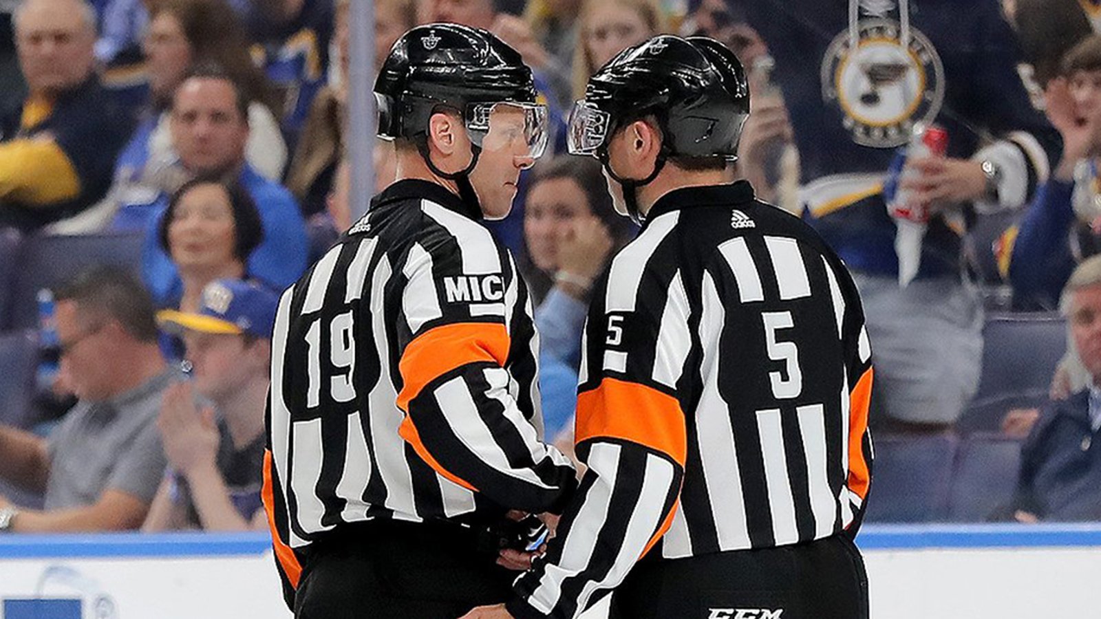 La LNH dévoile ses arbitres qui passent en finale