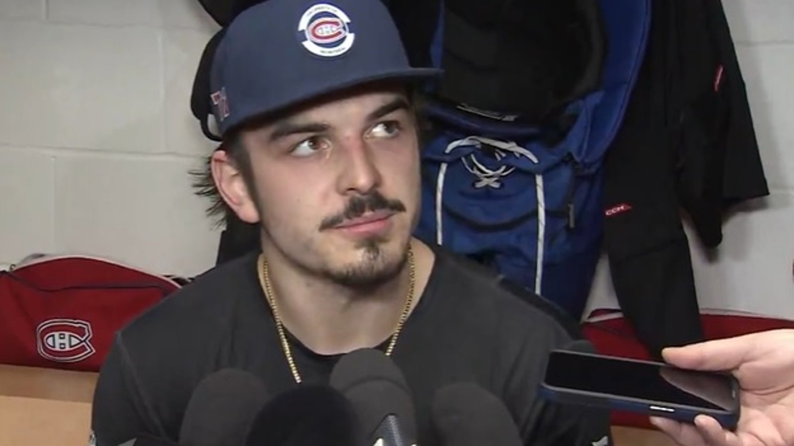 Arber Xhekaj réagit à son altercation sur la patinoire avec Michael Pezzetta