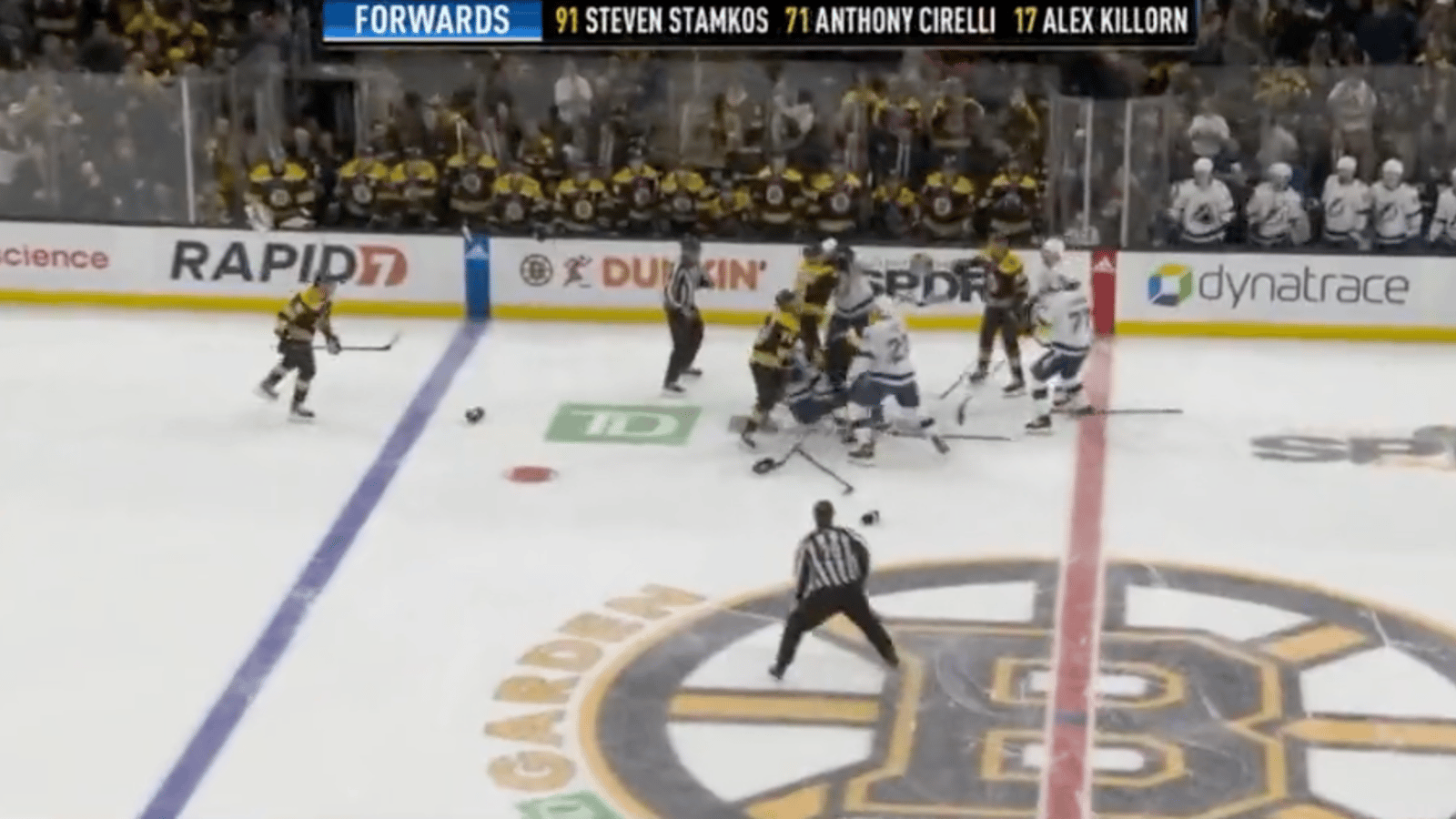 La foire éclate entre les Bruins et le Lightning après 9 secondes de jeu