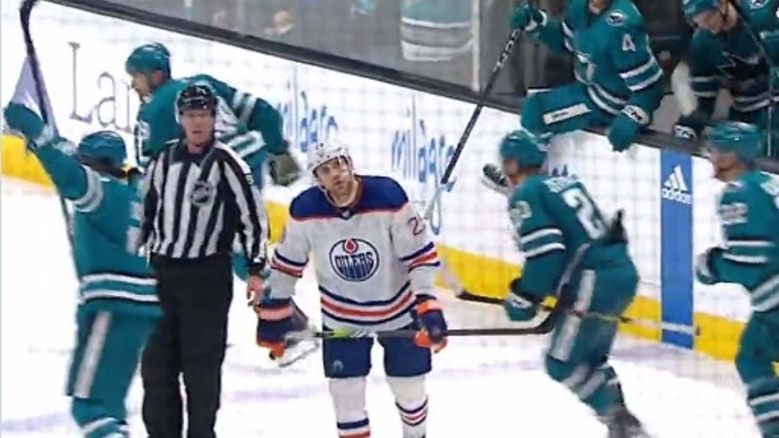 Les Oilers sont renversés par les Sharks!