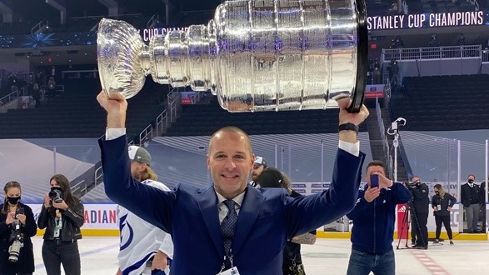 Mathieu Darche se retrouve finaliste pour un autre poste de DG dans la LNH