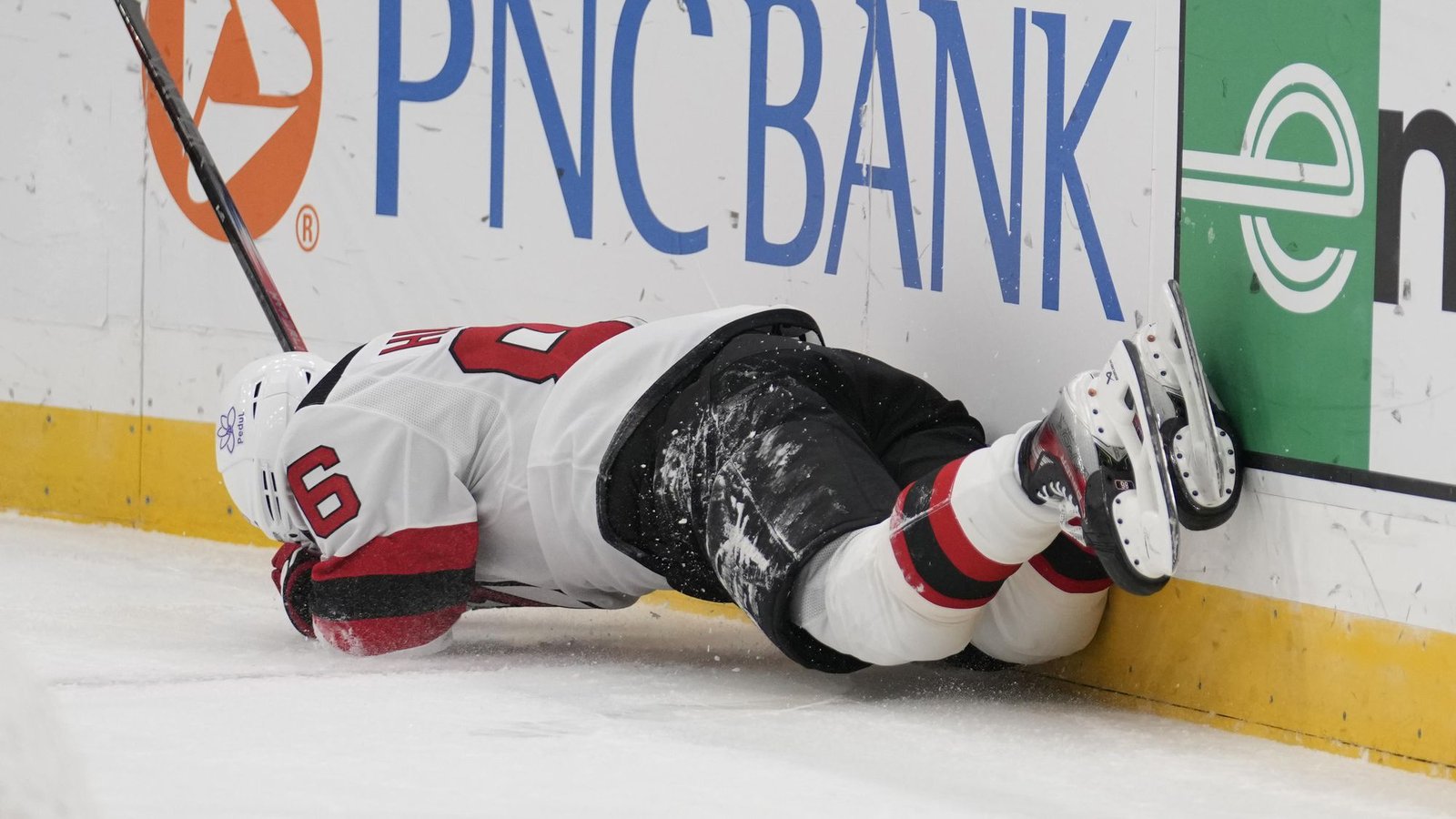 Nous avons enfin une mise à jour sur la gravité de la blessure à Jack Hughes
