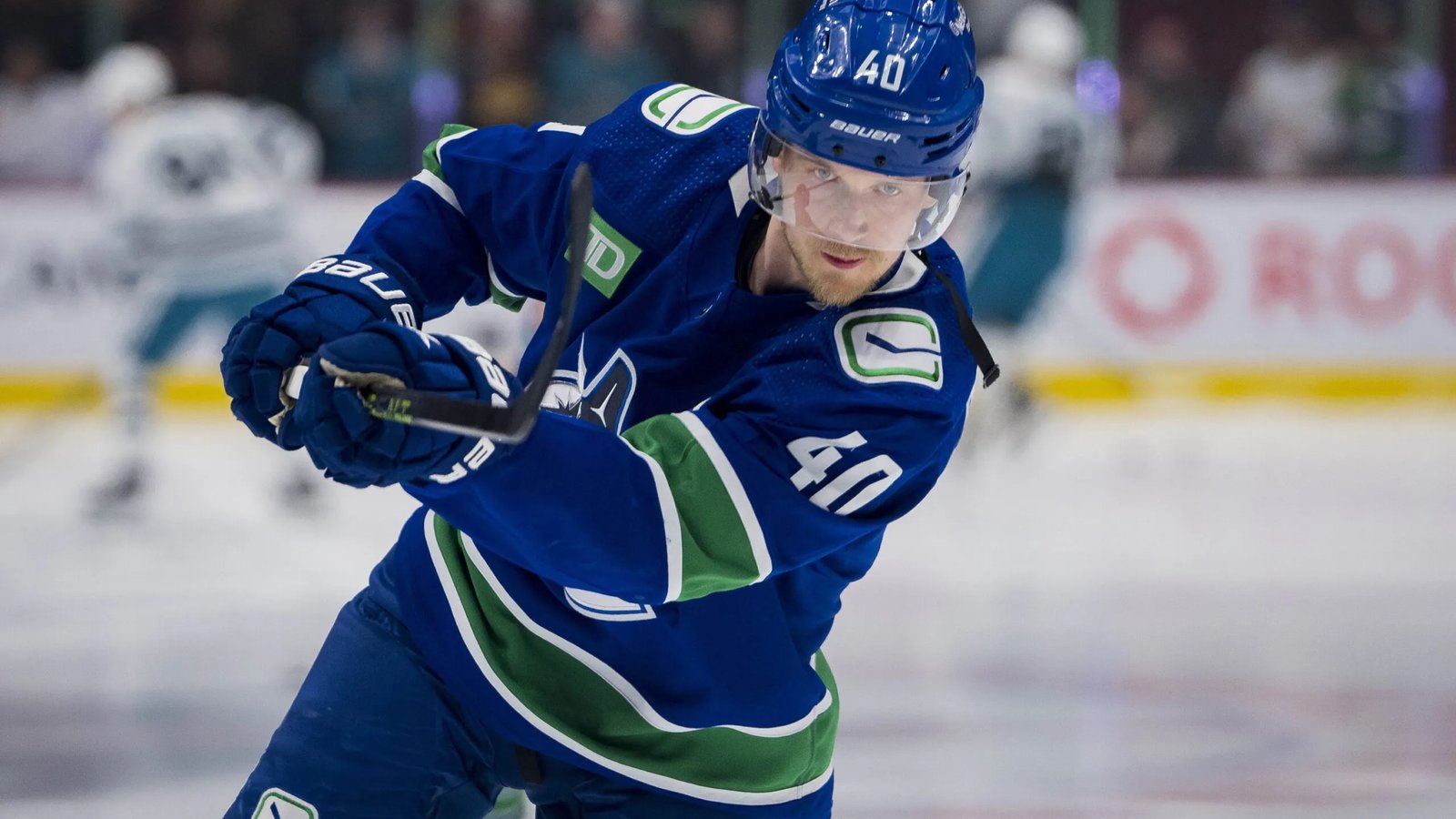 Elias Pettersson a failli passer aux Hurricanes