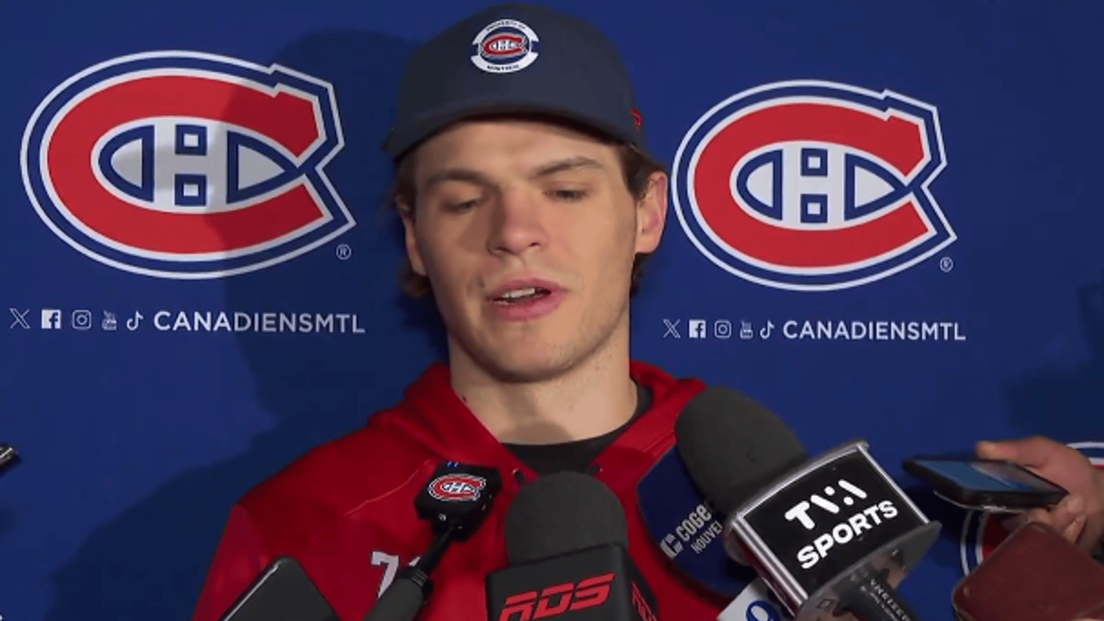 Jake Evans explique pourquoi le CH est heureux de sa situation malgré les circonstances