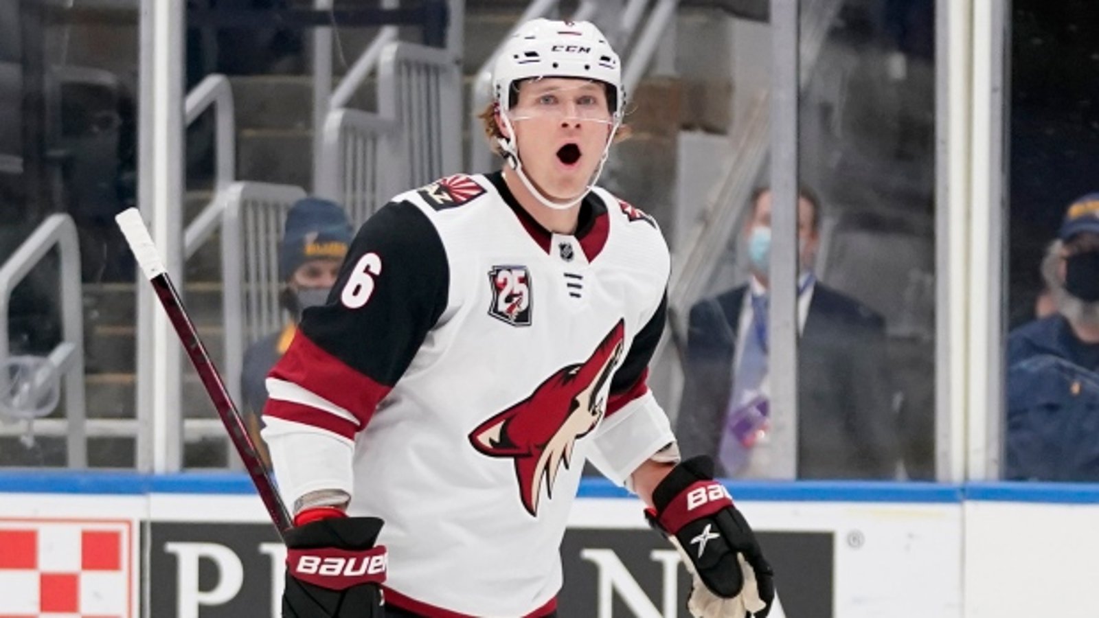 Jakob Chychrun pourrait rapporter la lune aux Coyotes!