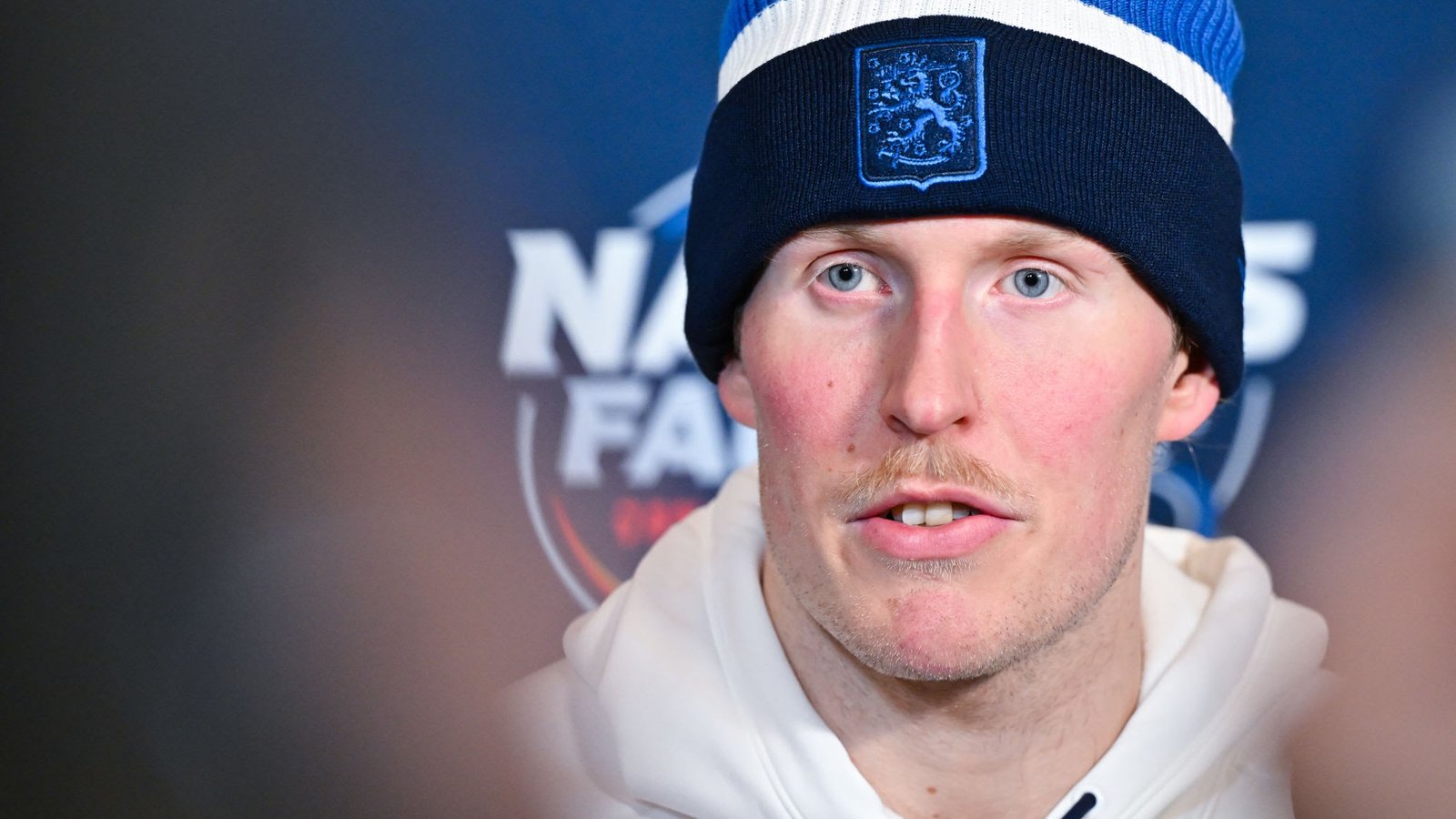 Patrik Laine a joué beaucoup de minutes de suite à la fin du match face au Canada