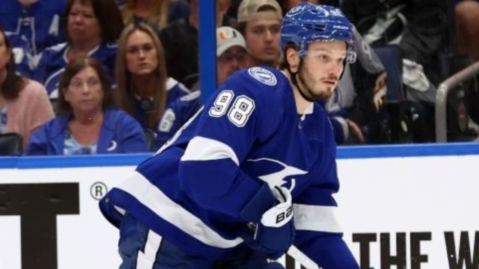 Mikhail Sergachev a été forcé d'effacer ses médias sociaux