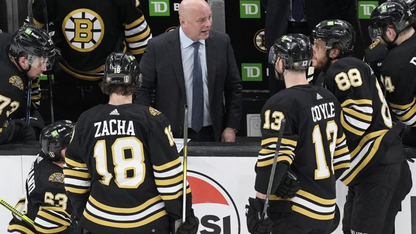 Les Bruins modifient leur alignement pour affronter le Canadien