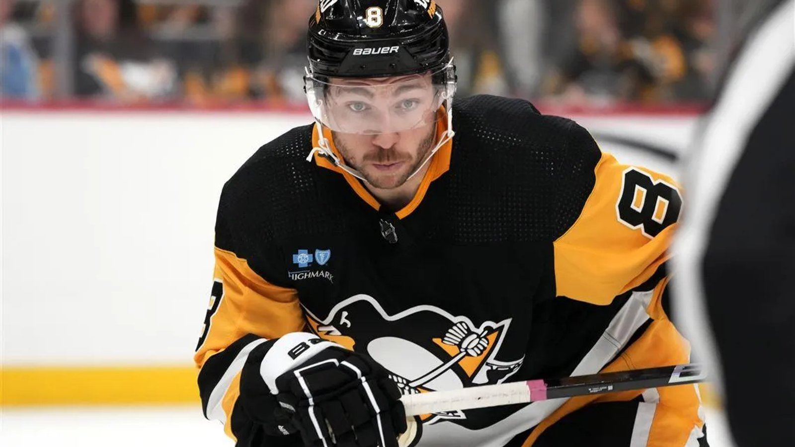 Les Penguins échangent Michael Bunting aux Predators
