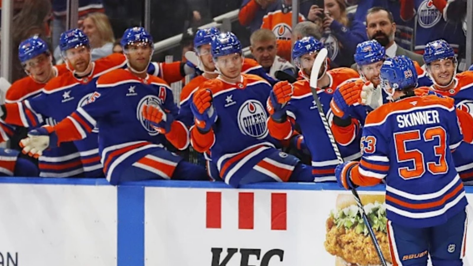 Les Oilers chambardent complètement leurs trios