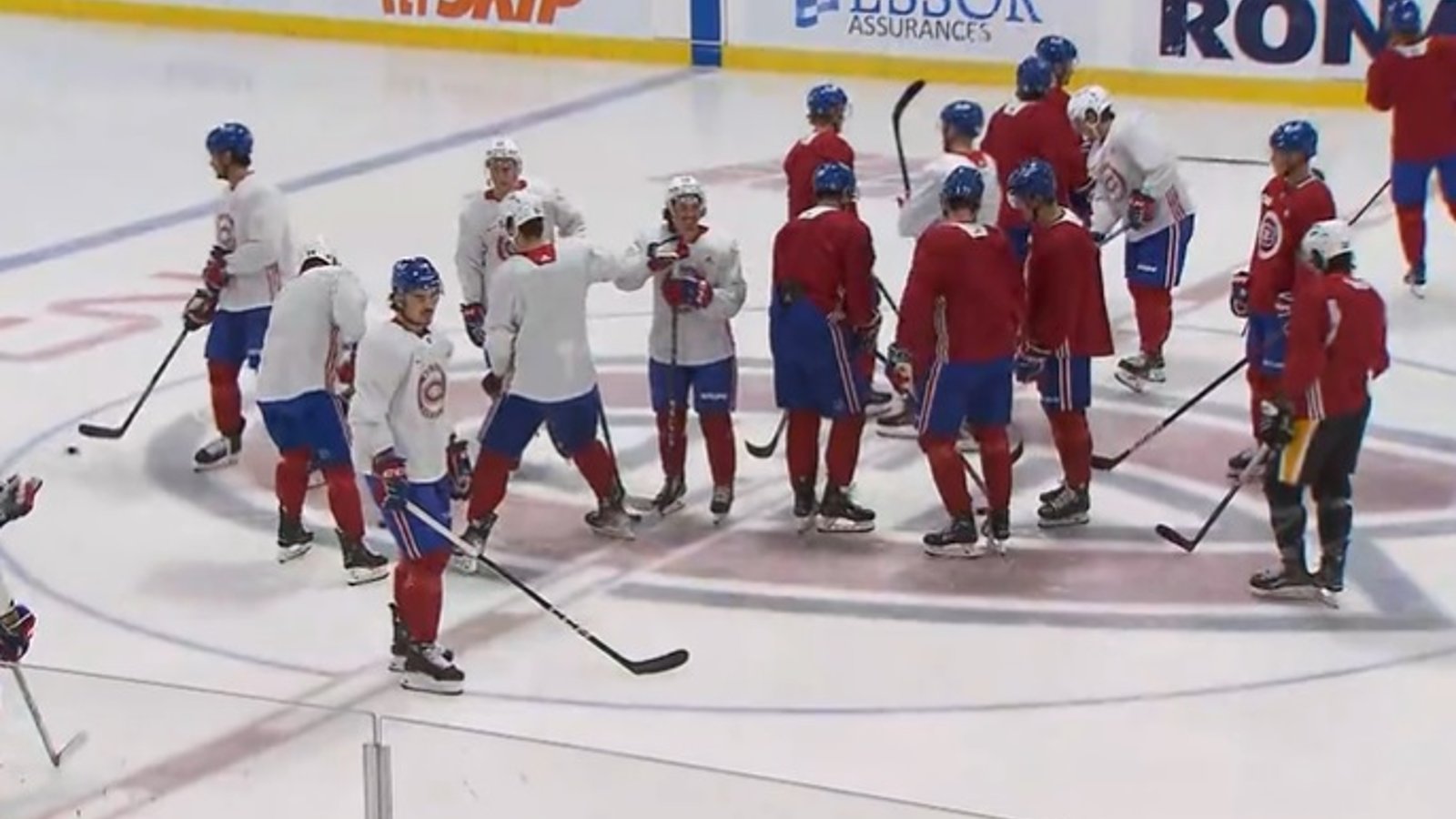Un intrus de taille s'est joint aux joueurs du Canadien à l'entraînement