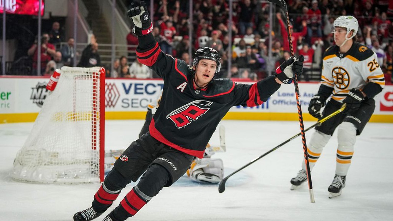Sebastian Aho déclare ses intentions concernant son futur en Caroline