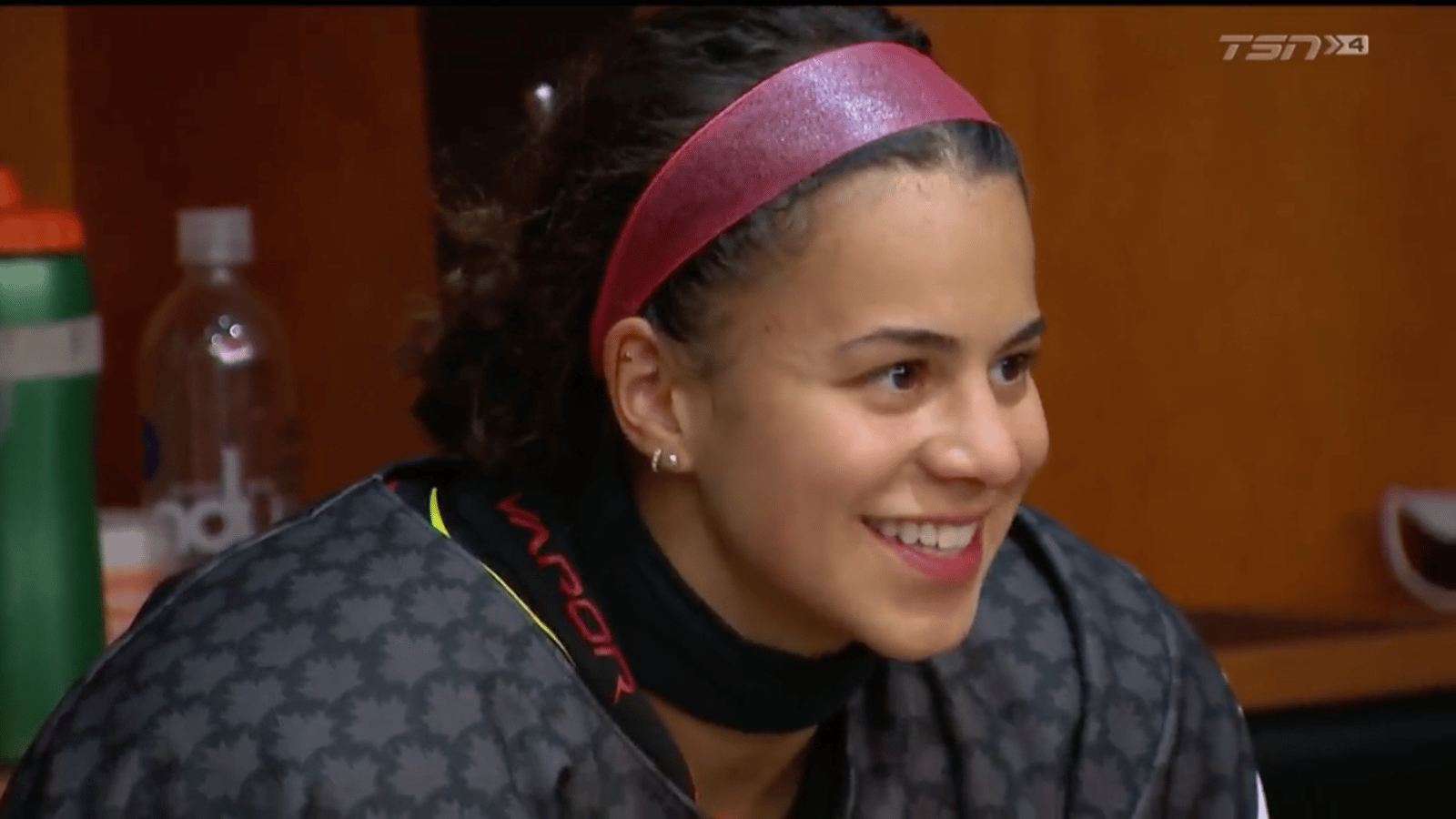 La fille de Jarome Iginla impressionne grâce à son superbe but!