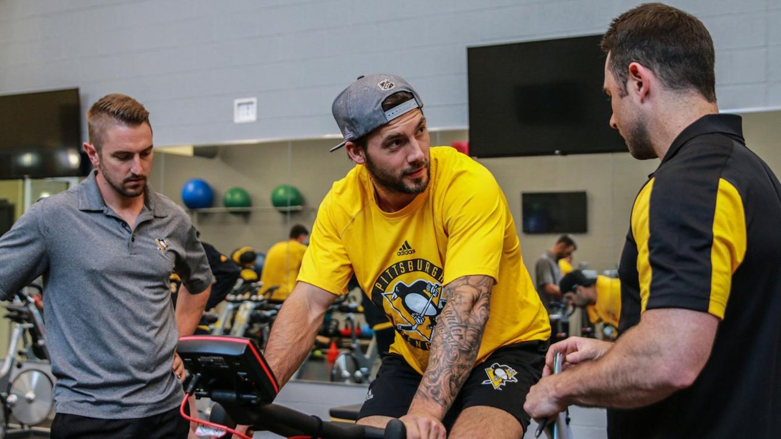 Kris Letang a fait vomir Mike Matheson à l'entraînement