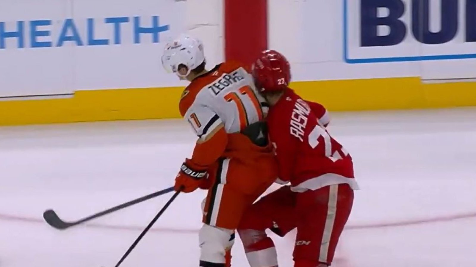 Trevor Zegras est suspendu par la LNH 