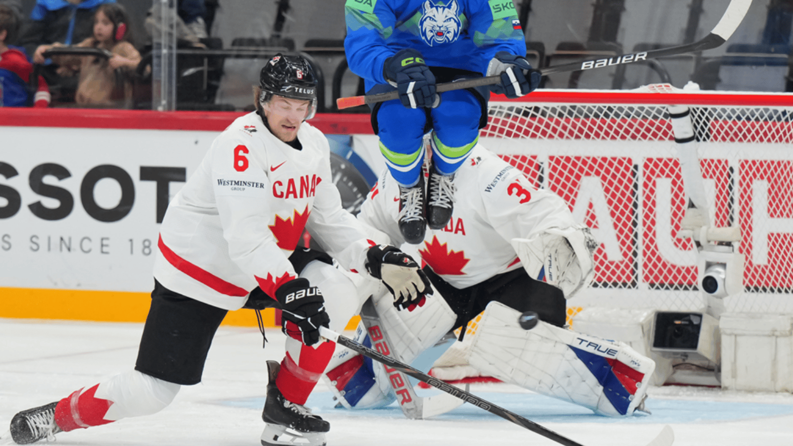 Le Canada commence le championnat du monde en force