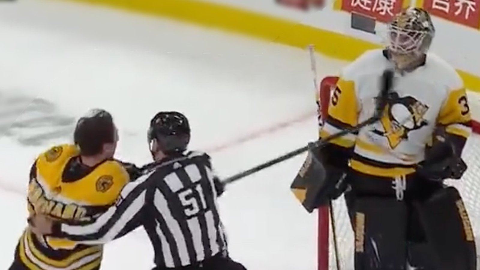 La suspension de Brad Marchand s'annonce longue