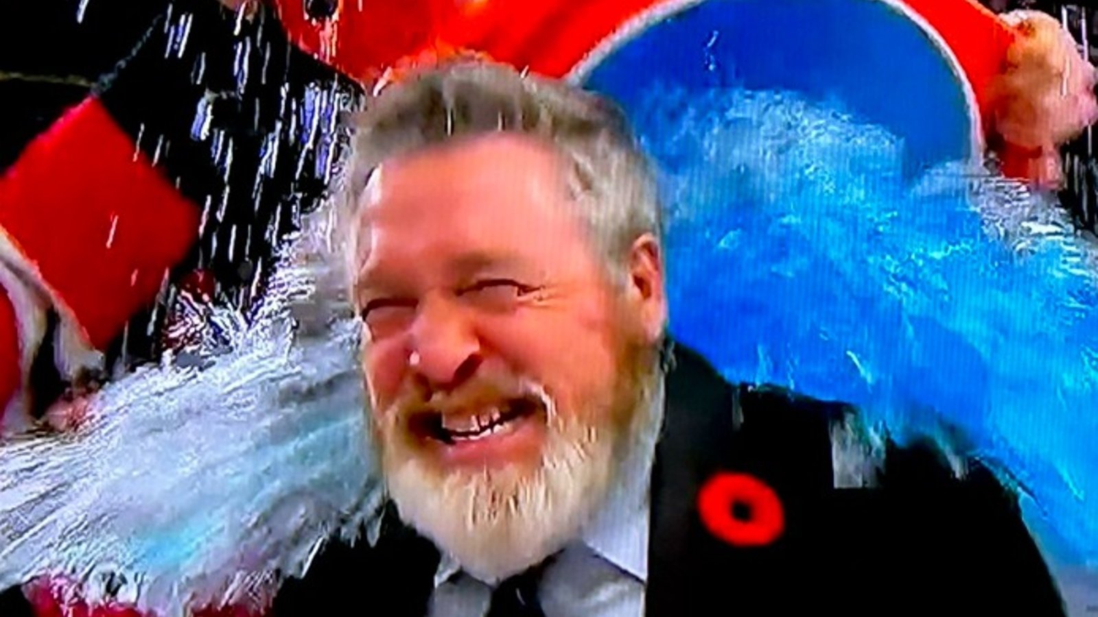 Patrick Roy a eu droit à la douche de Gatorade après son championnat!