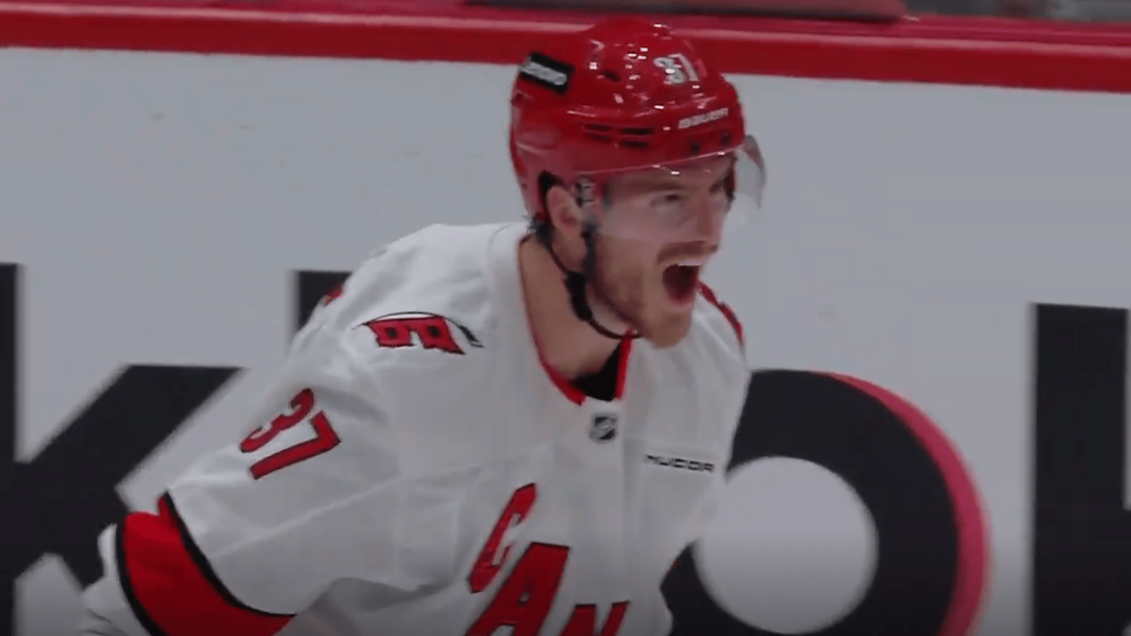 Andrei Svechnikov envoie les Capitals en vacances