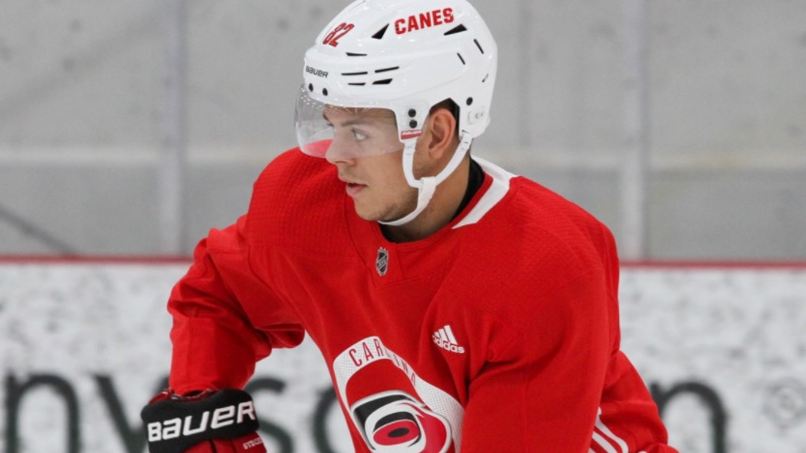 Jesperi Kotkaniemi subit la foudre de son entraîneur