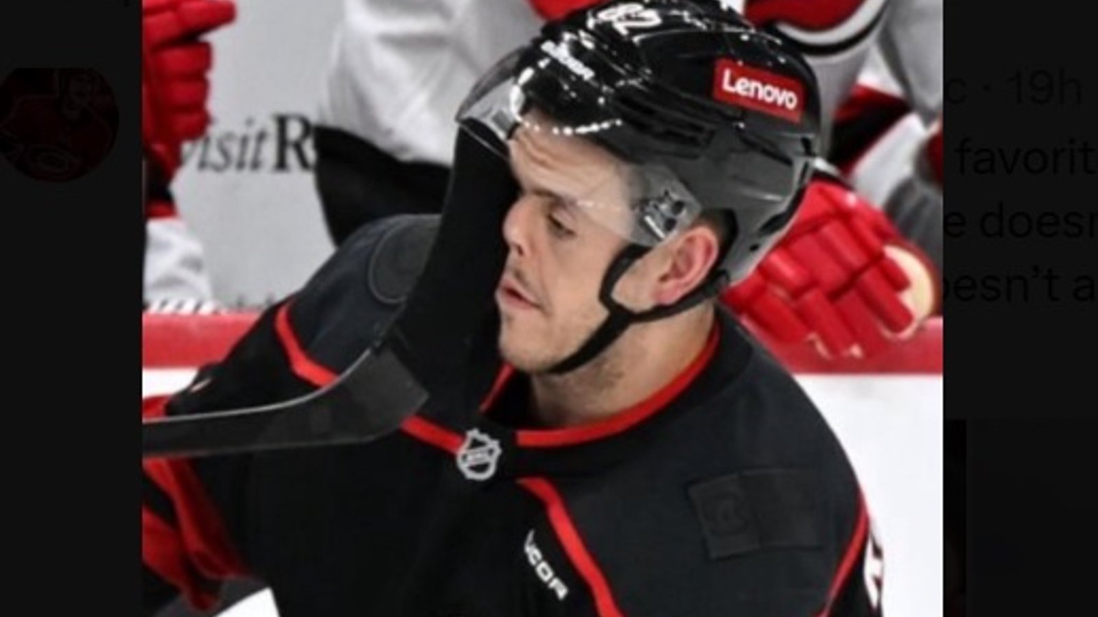 Jesperi Kotkaniemi est méconnaissable après son dernier match de séries